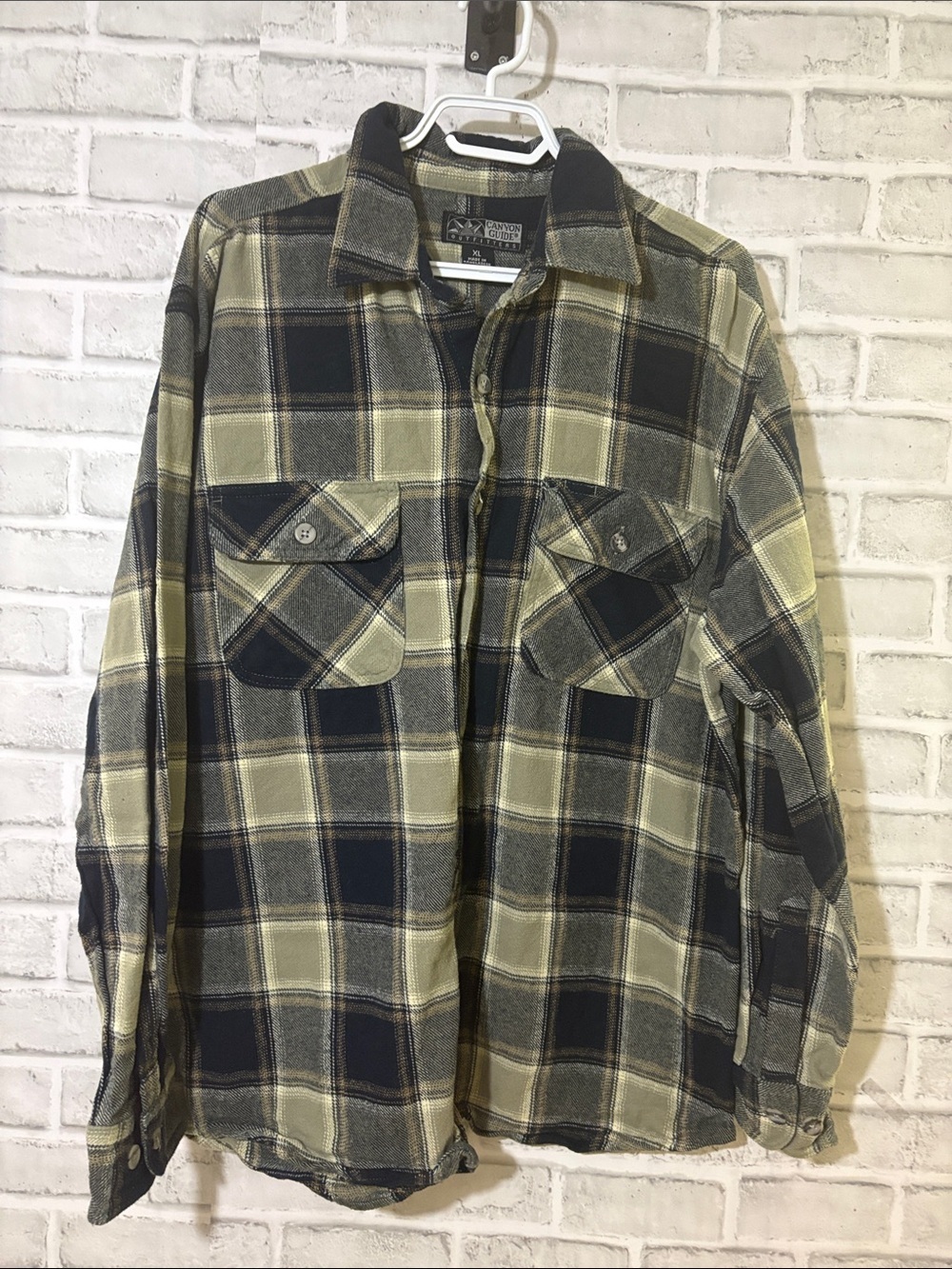Canyon Guide Outfitters Plaid Shirt in Olive & Black, XL